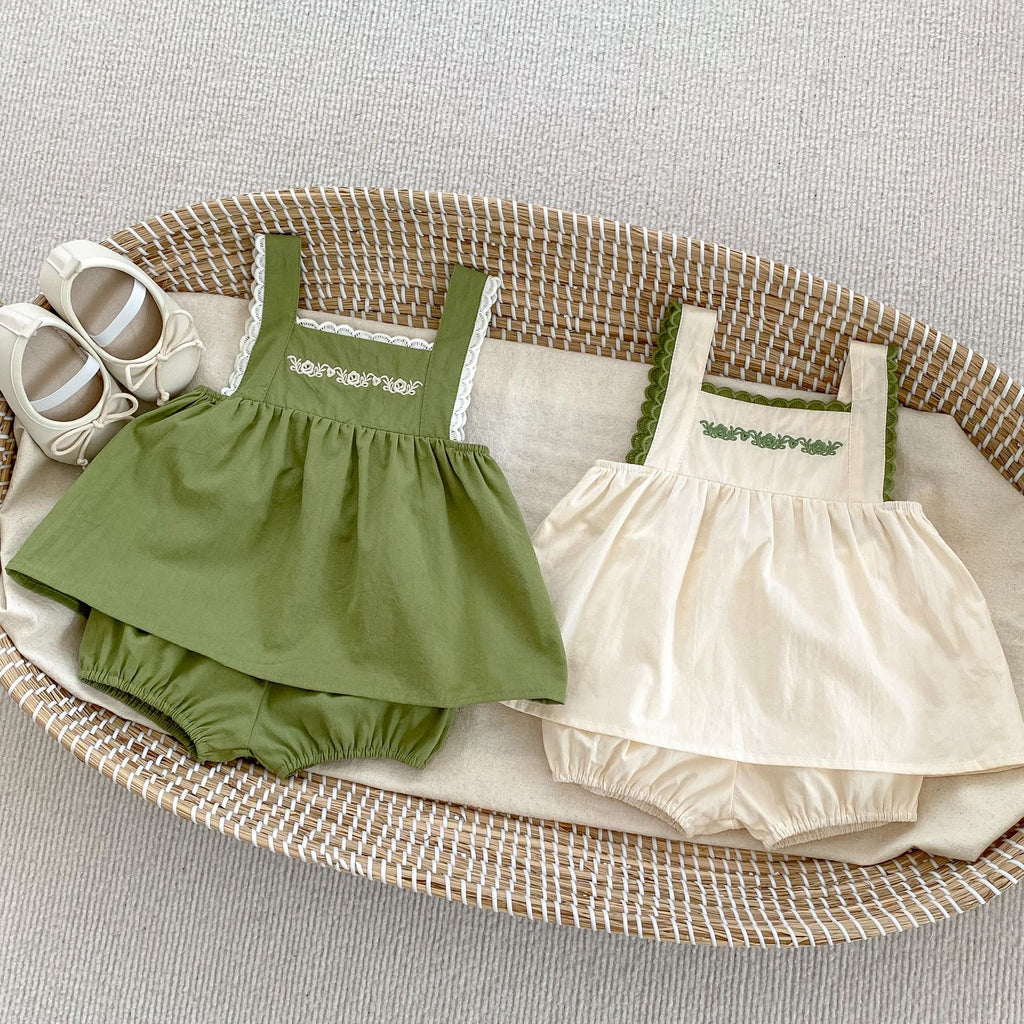 Cute Summer New Baby Girl Two-Piece Set with Strap Shorts and Sleeveless Lace Blouse, Fresh and Simple Style for Toddlers