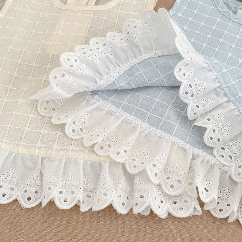 Chic Baby Girl Summer Outfit Set with Checkered Lace Sleeveless Top and Bloomer Shorts Two-Piece Set