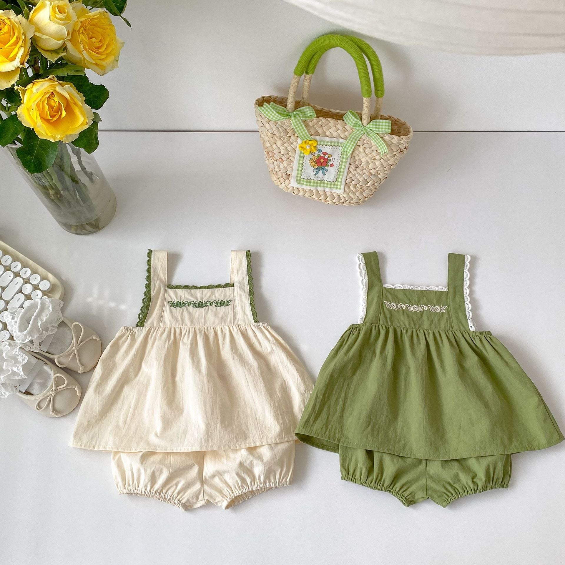 Cute Summer New Baby Girl Two-Piece Set with Strap Shorts and Sleeveless Lace Blouse, Fresh and Simple Style for Toddlers