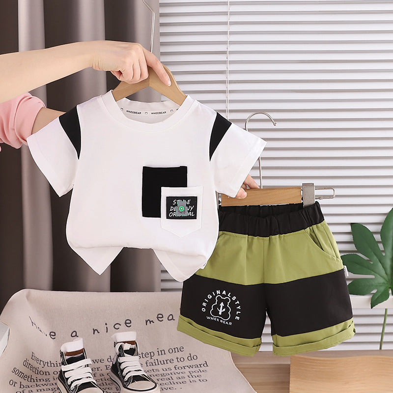 Short sleeved double pocket top and shorts set