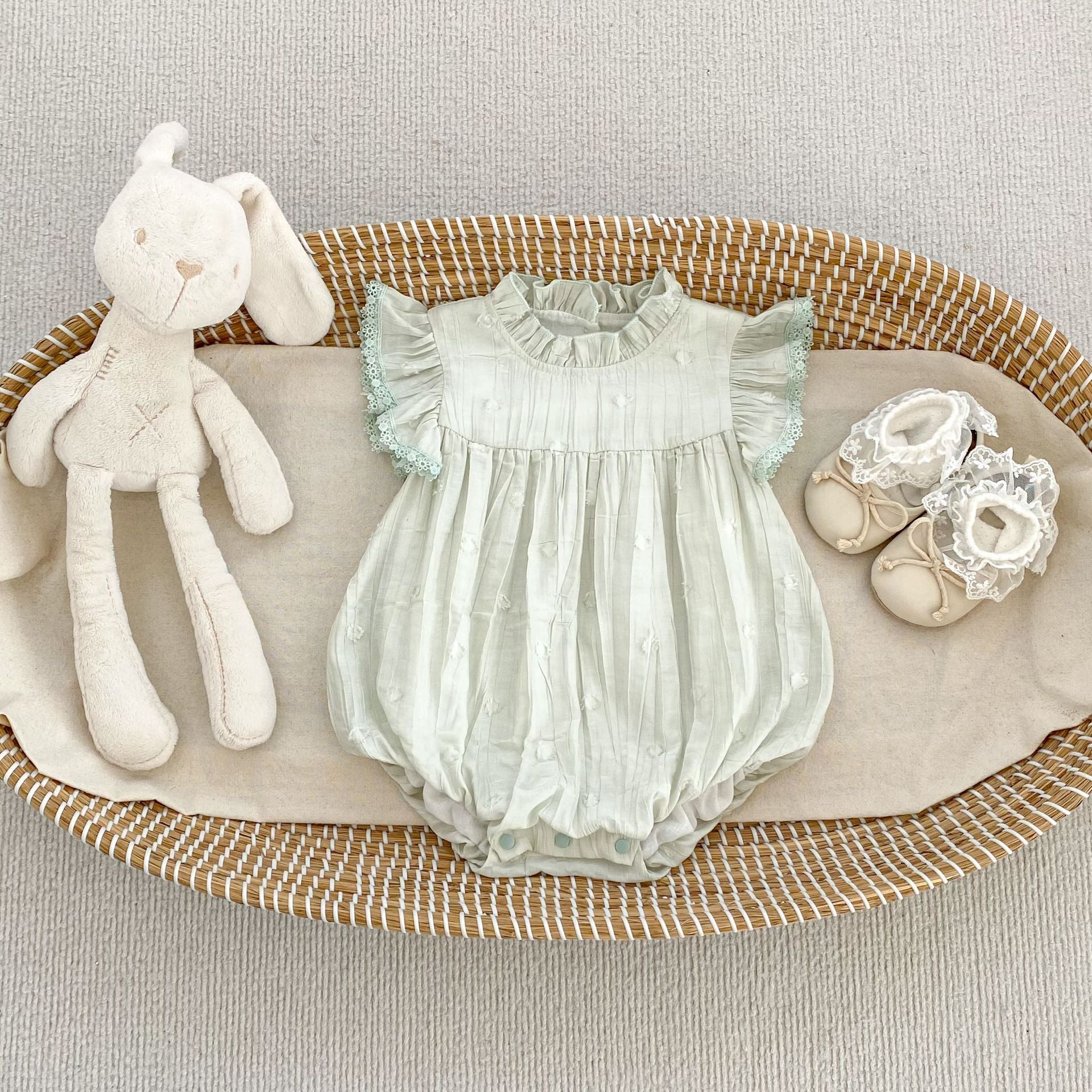 Cute Solid Color Summer Baby Sleeveless Romper with Stand-up Collar for Girls