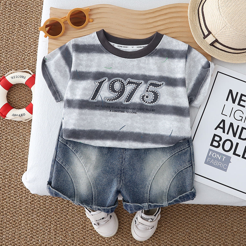 Striped round neck top and shorts set