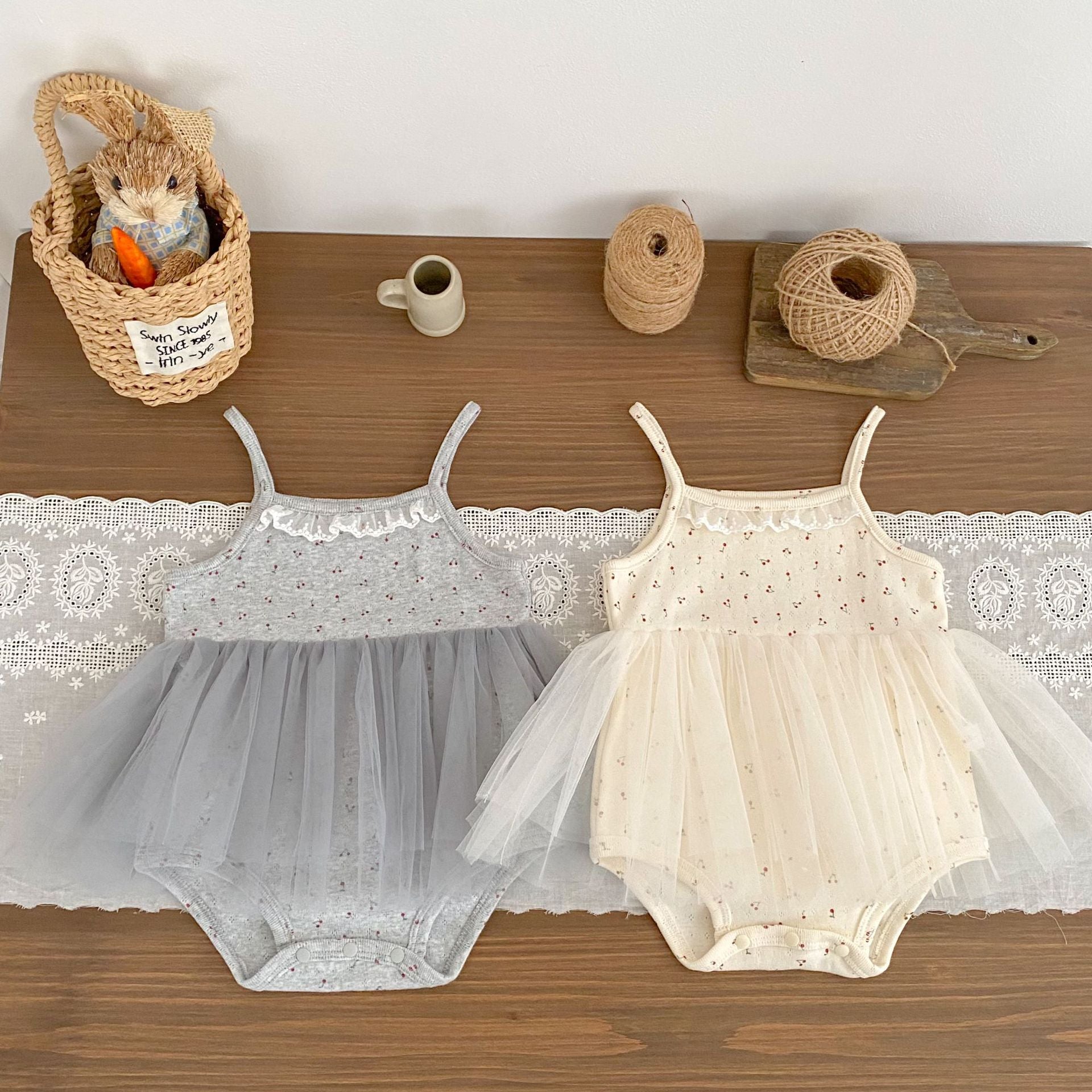 Cute Floral Tulle Romper for Baby Girls Summer Sweet Strap Bodysuit 100 Days Princess Dress Baby Clothes