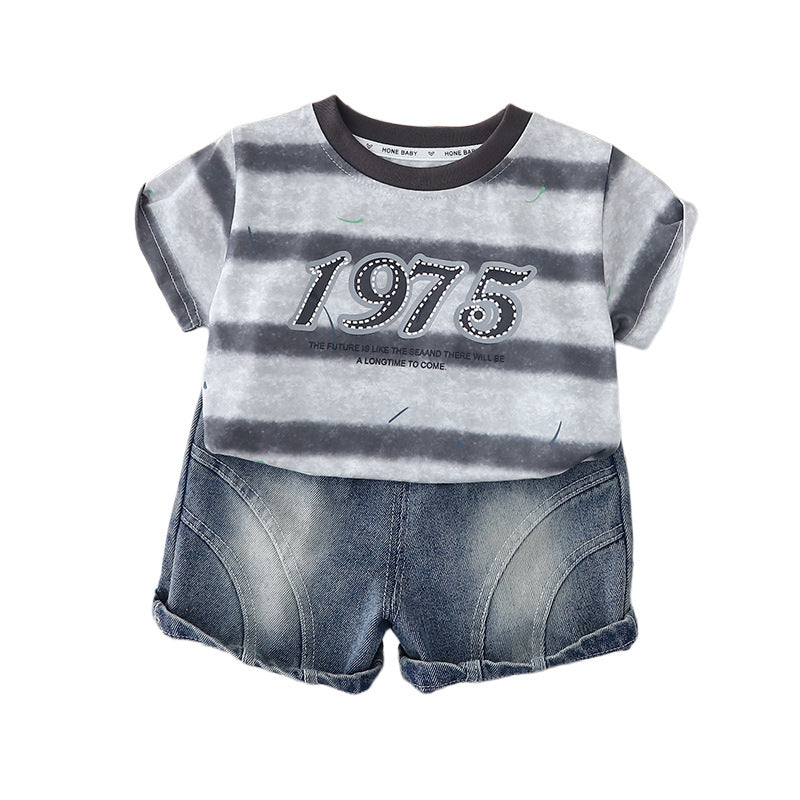Striped round neck top and shorts set