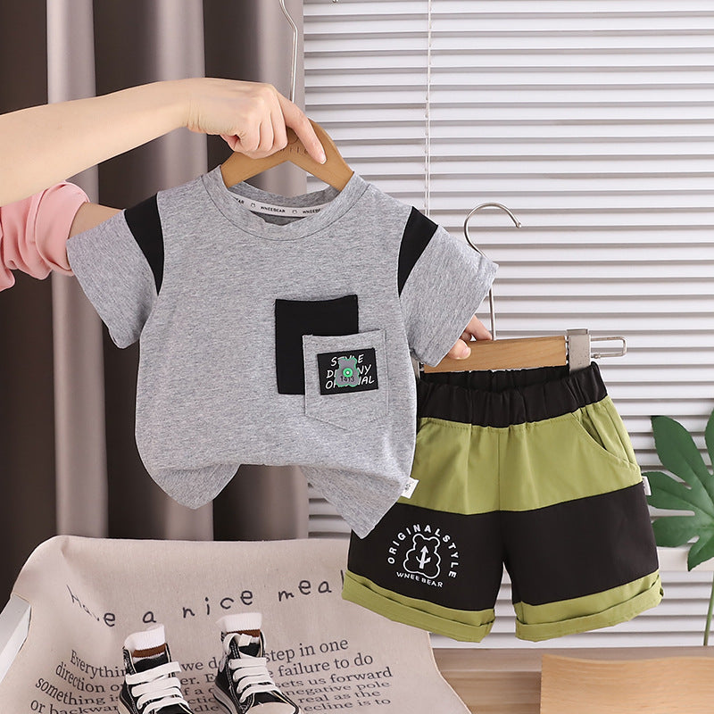 Short sleeved double pocket top and shorts set