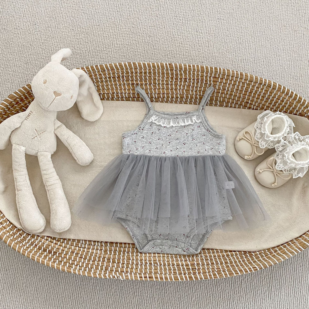 Cute Floral Tulle Romper for Baby Girls Summer Sweet Strap Bodysuit 100 Days Princess Dress Baby Clothes