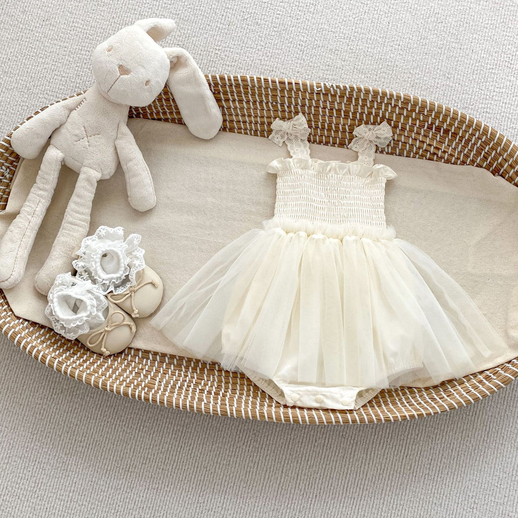 Cute Baby Girl Summer New Butterfly Bow Strap Bodysuit Infant 100-Day Celebration First Birthday Princess Tulle Dress Romper