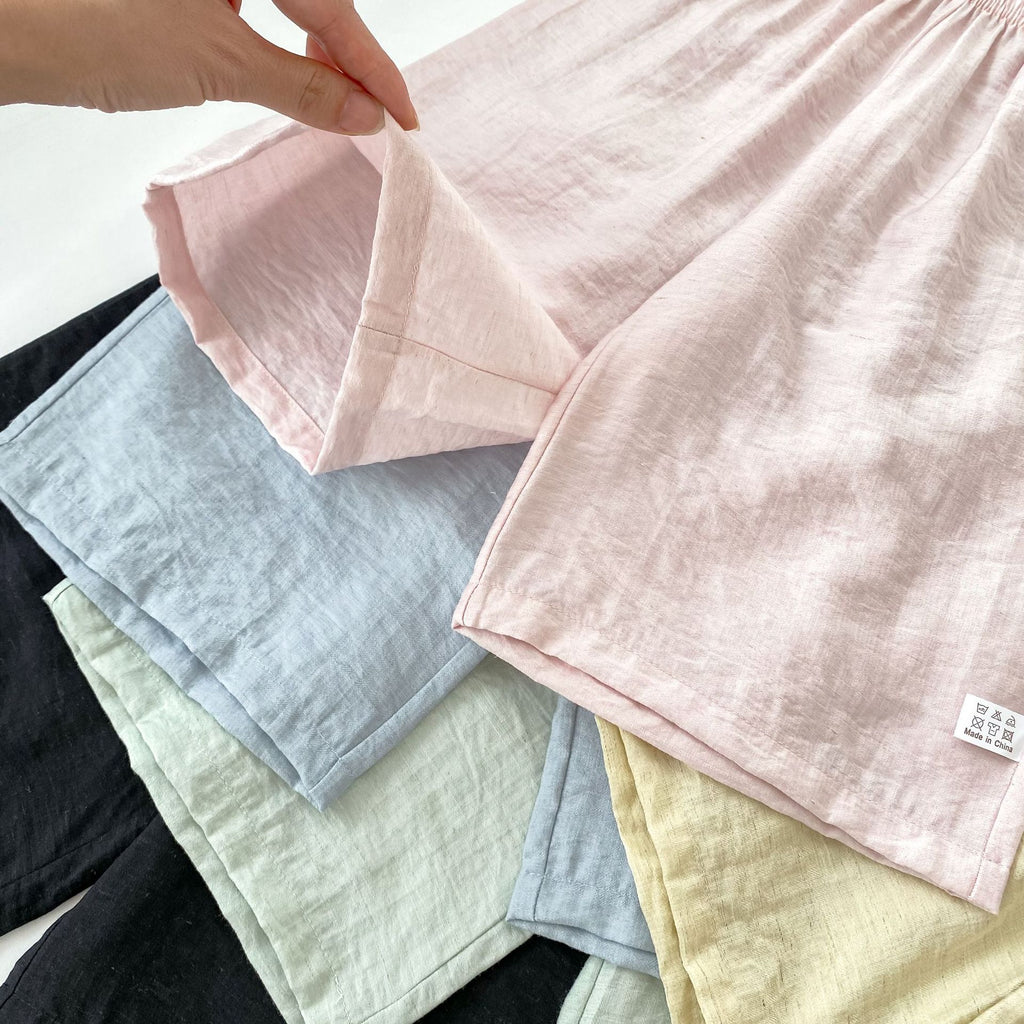 Lightweight and Stylish Two-Piece Set with Sleeveless Top and Loose Pants, Casual Fashion for Kids
