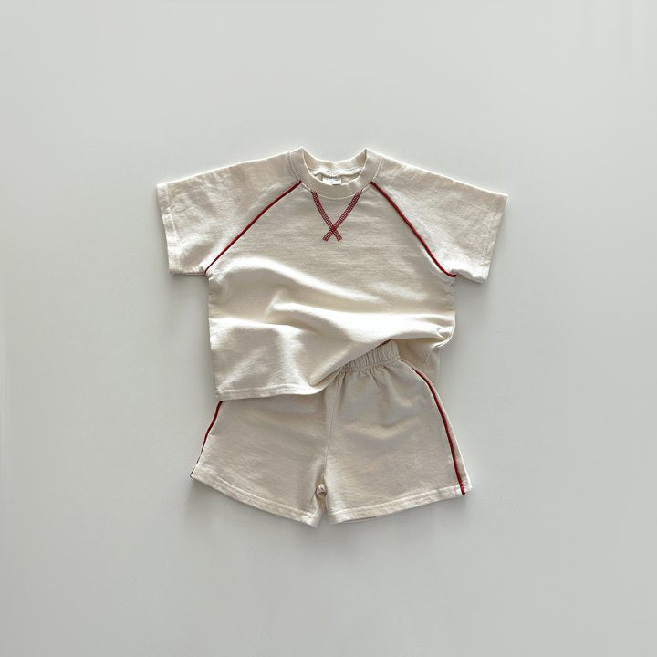 Short sleeved T-shirt shorts sports two-piece set