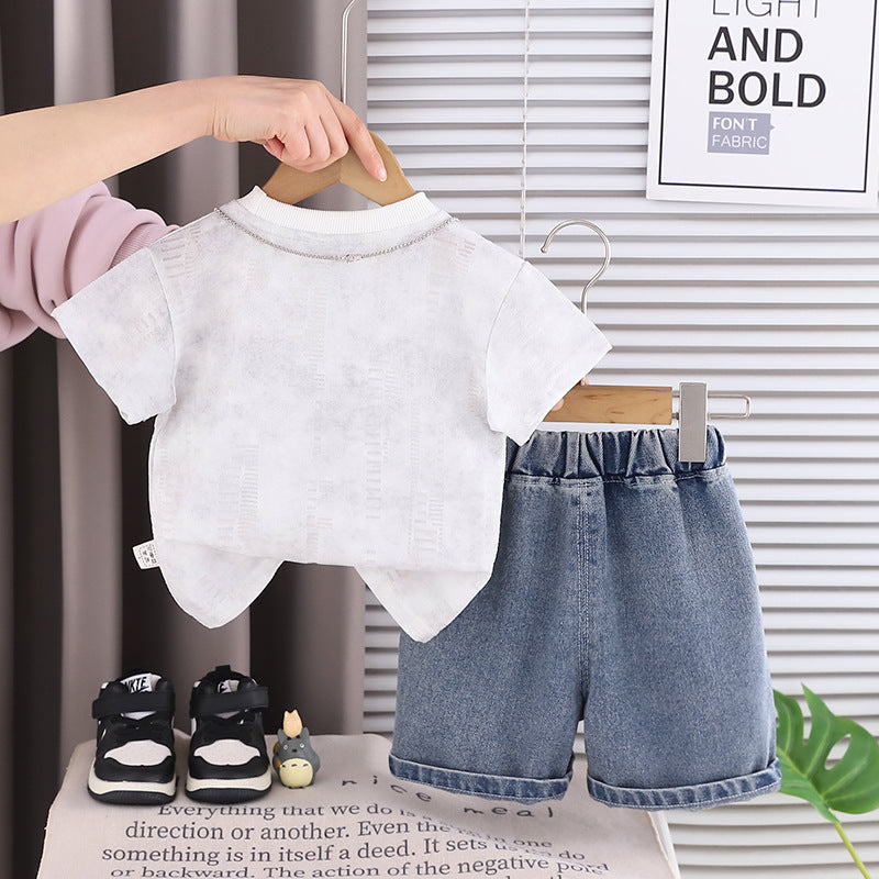 Short sleeved letter top and shorts set