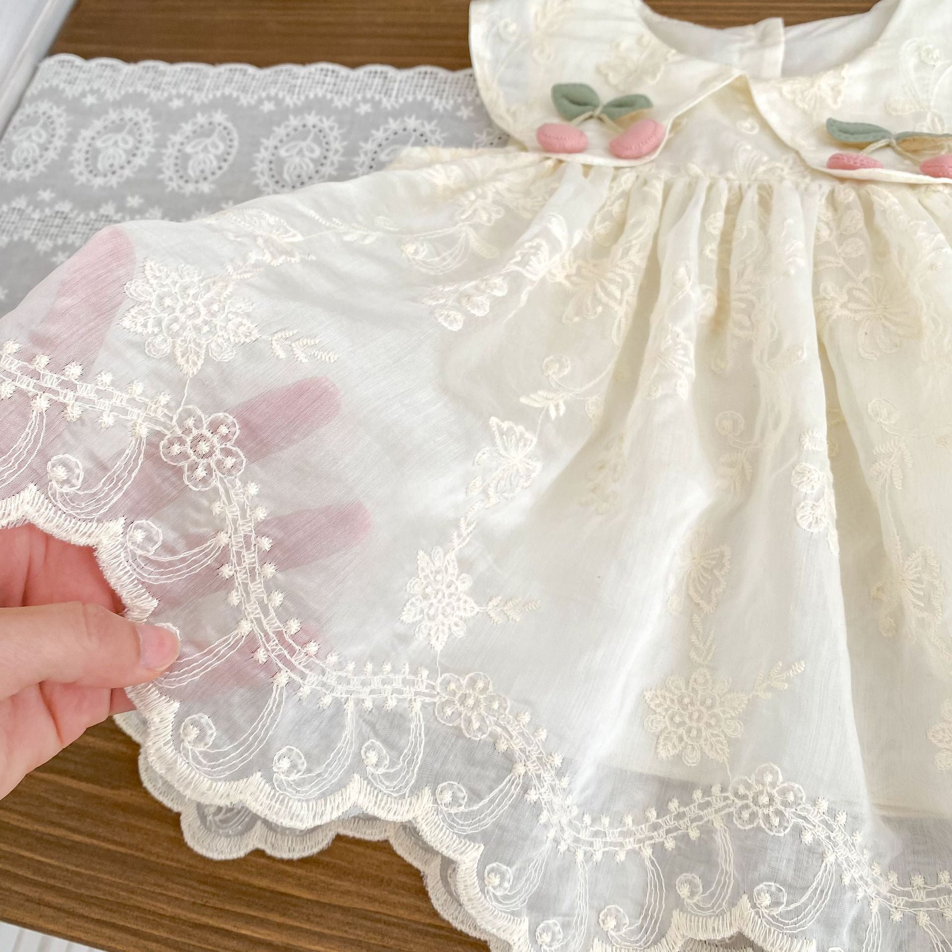 Girls' Summer Dress New Style Baby Girl Sweet Flower Embroidery Princess Dress Ruffle Sleeveless Tank Dress