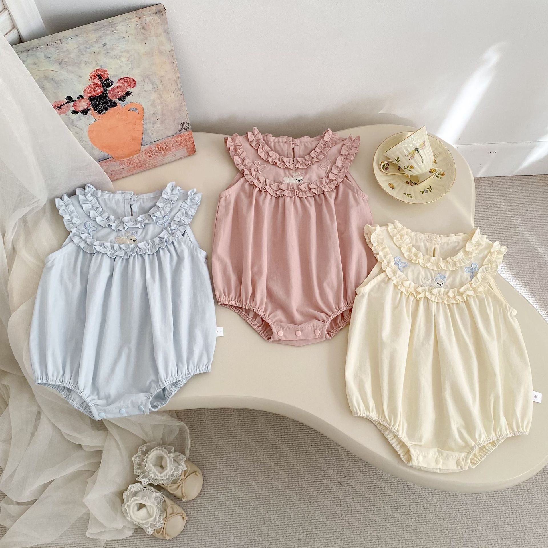 Sleeveless Newborn Romper Lightweight Baby Lace Onesie Girl Bunny Embroidery Crawling Suit