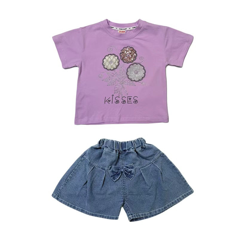 Short sleeved bead three flower top and shorts set