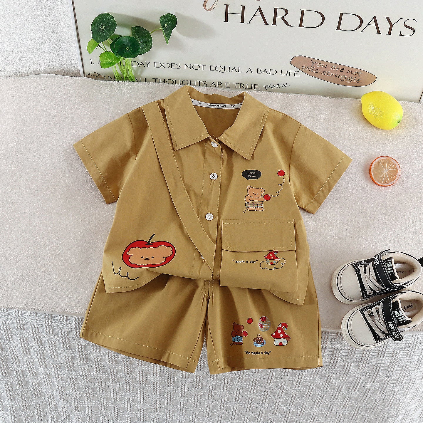 Short sleeved cartoon shirt shorts set