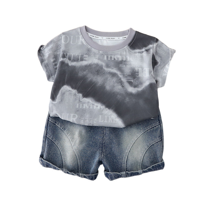 Short sleeved round neck top and shorts set